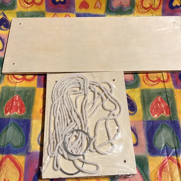 New 3 PC Decorative Hanging Wall Shelves with Rope - Picture 10 of 11